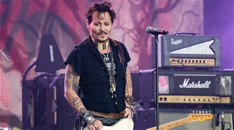 Johnny Depp suffers injury, cancels concerts after Cannes Film。